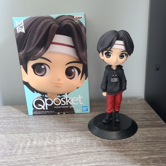 BTS Jin Q Posket - Picture 2 of 3